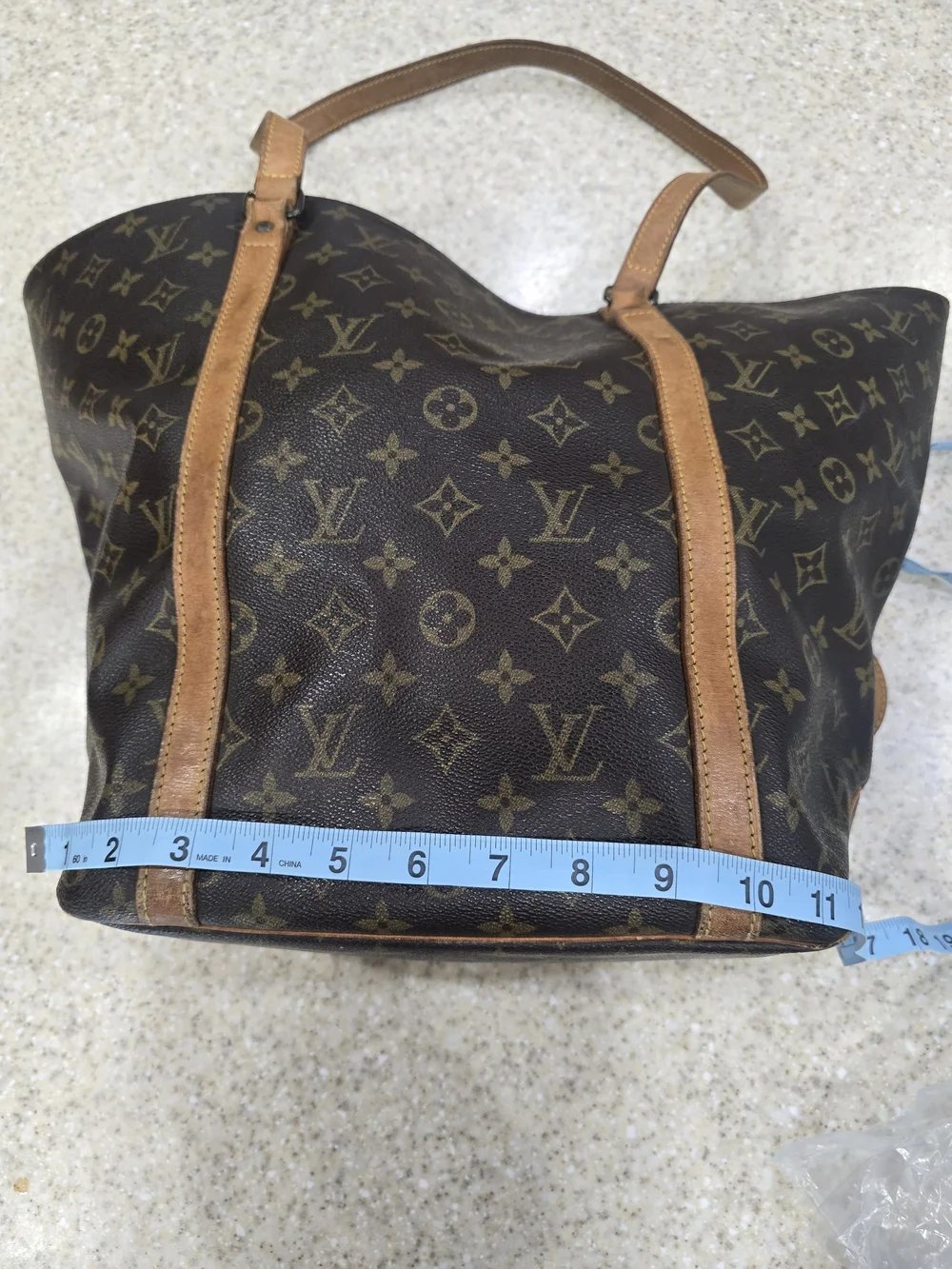 Louis Vuitton GM Monogram Canvas Tote